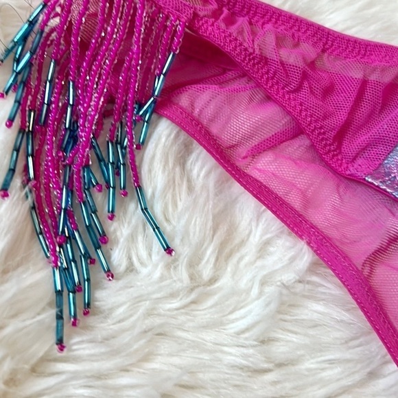 Rare Victoria’s Secret Lingerie Set - Picture 4 of 7